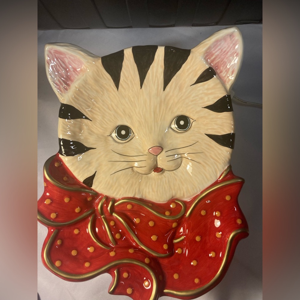 Christmas Cat Dish